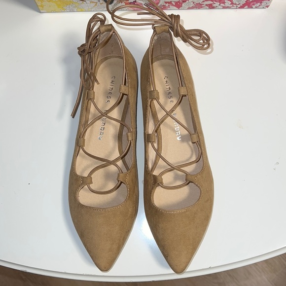 NIB CHINESE LAUNDRY Endless Summer Flat lace up - Picture 2 of 8